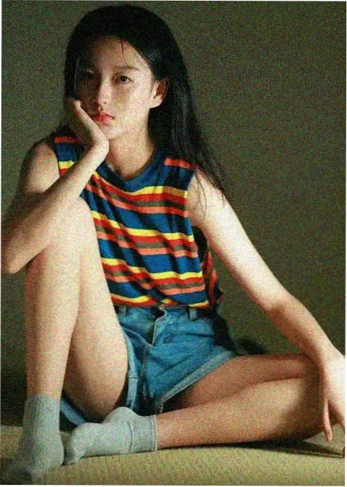 哔咔动漫《与你相隔三厘米》封面